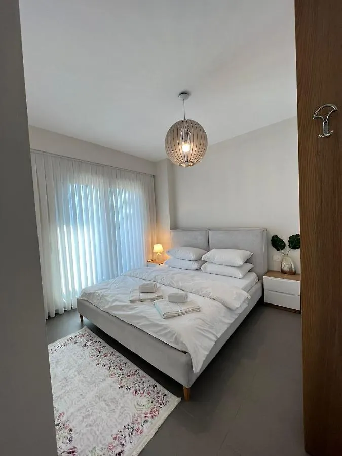 Mozart House - Spacious Luxury Apartment - Heart Of The City Tirana