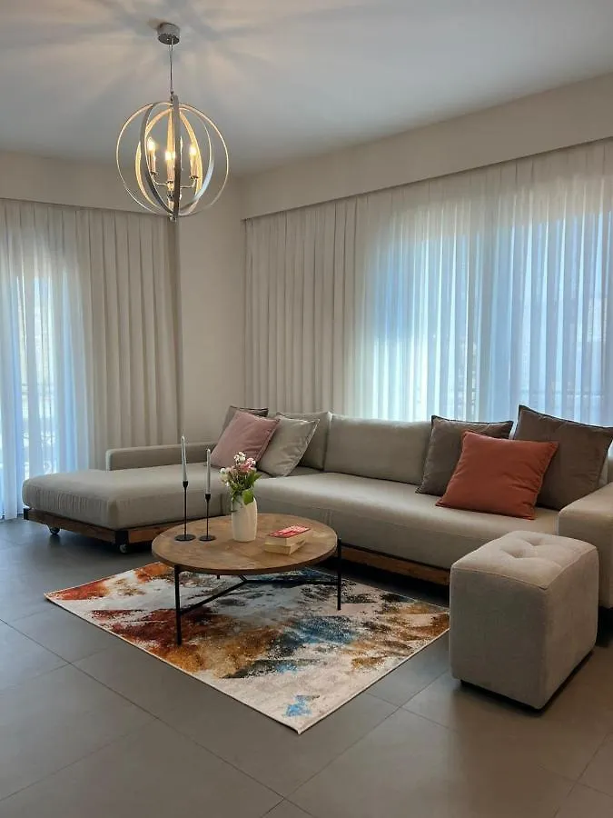 Mozart House - Spacious Luxury Apartment - Heart Of The City Tirana 0*,  Albania